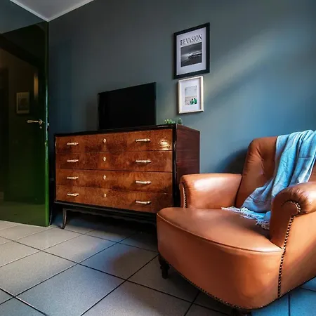 N 5 By Quokka 360 - Vintage-soul Flat On Cathedral