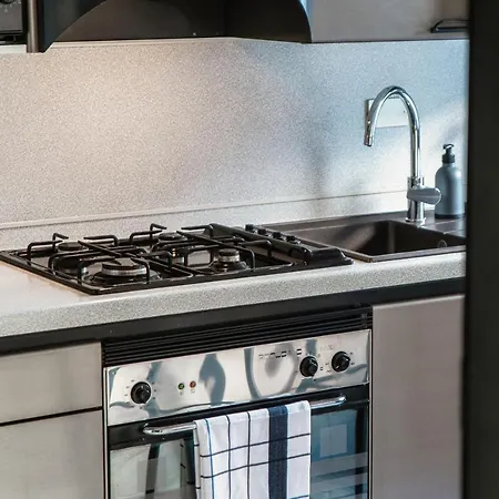 N 5 By Quokka 360 - Vintage-soul Flat On Cathedral *