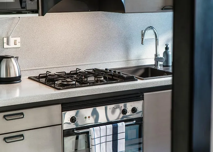 N 5 By Quokka 360 - Vintage-soul Flat On Cathedral *