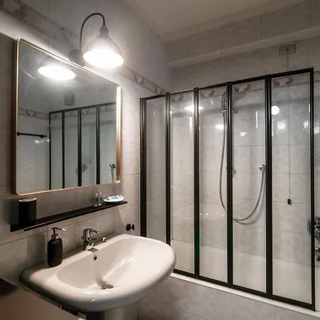 N 5 By Quokka 360 - Vintage-soul Flat On Cathedral * Como