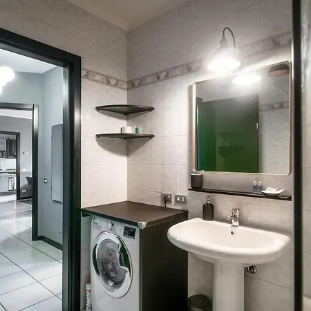 N 5 By Quokka 360 - Vintage-soul Flat On Cathedral * Como